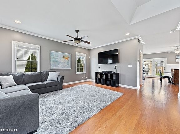 3rd image of 5347 S Kensington Ave