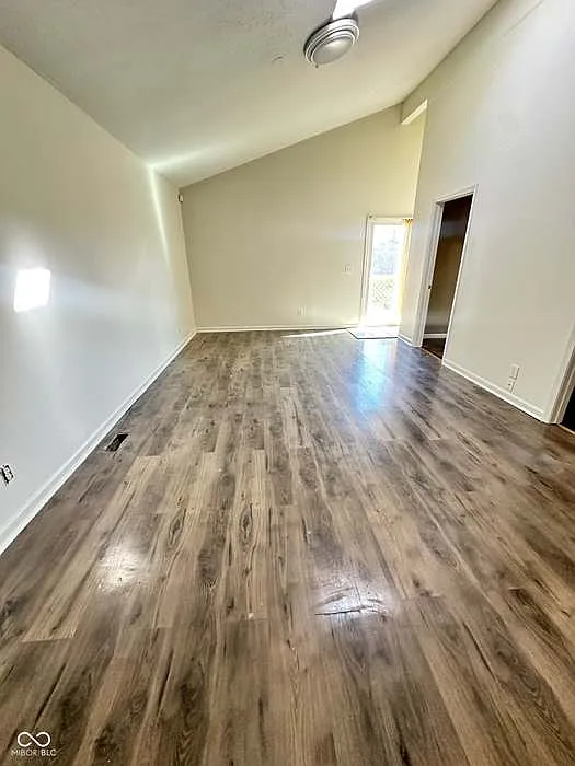 2 bed, 1632 sqft, $1,700 — Photo 2
