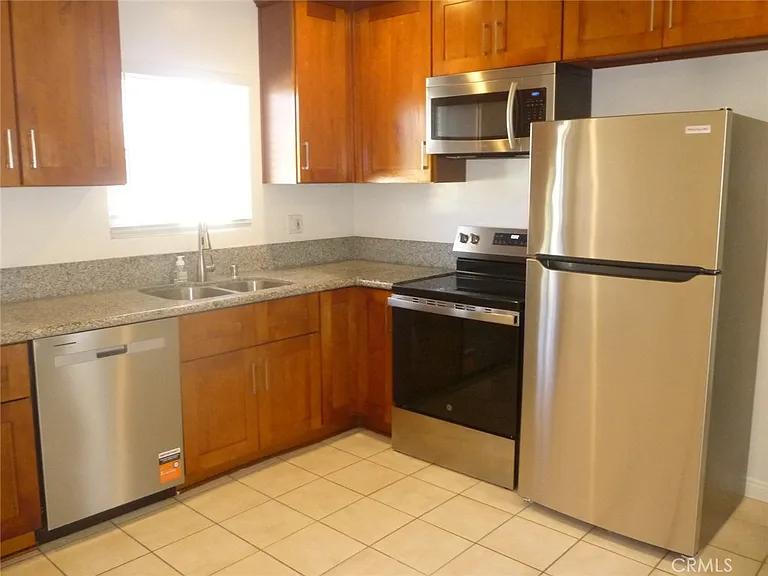 2317 Marshallfield Ln #B — Photo 11
