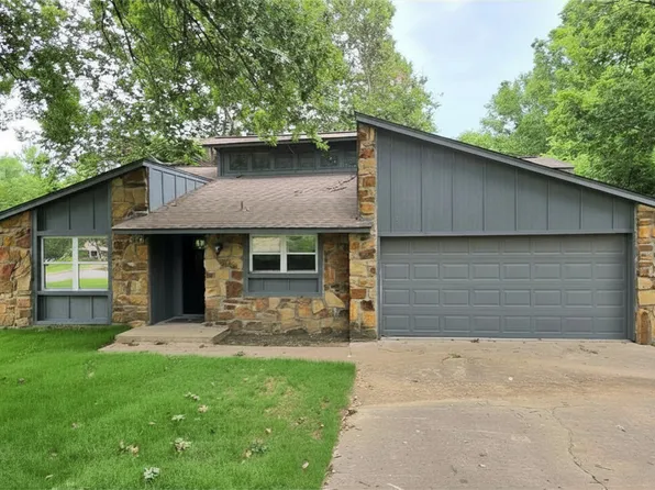 2410 W Driftwood Dr, Claremore, OK 74017