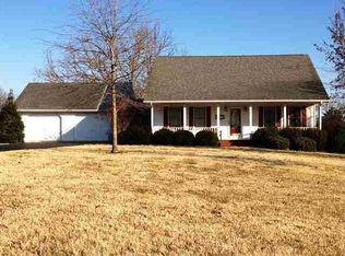 7150 Downs Rd, Paducah, KY 42003