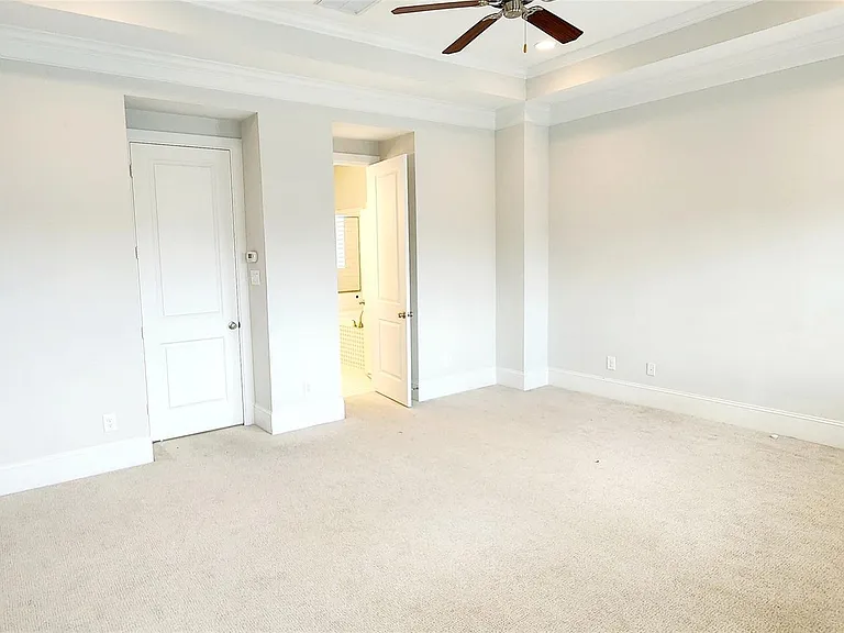 11 Rafters Row — Photo 29
