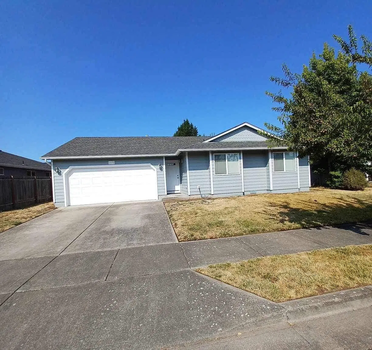 3 bed, 1316 sqft, $2,200 — Photo 1