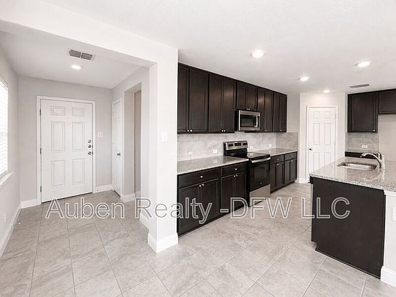 3rd image of 2605 Wesley Ave
