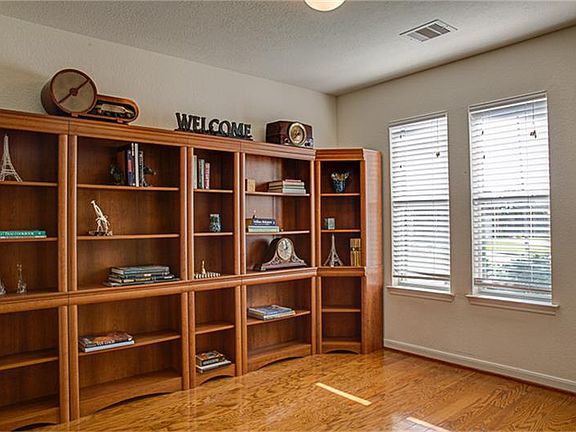 3rd image of 20503 Moonrise River Ln
