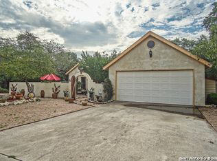 1268 Eastview Dr, Canyon Lake, TX 78133