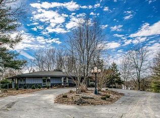 6946 Telegraph Rd, Saint Louis, MO 63129