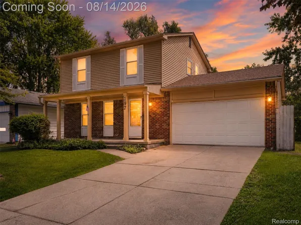 197 Surrey Hts, Westland, MI 48186