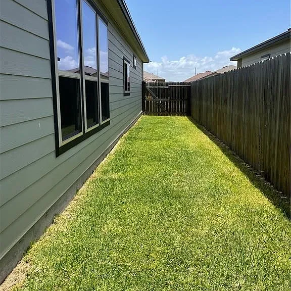1813 Monterey Bay Dr — Photo 24
