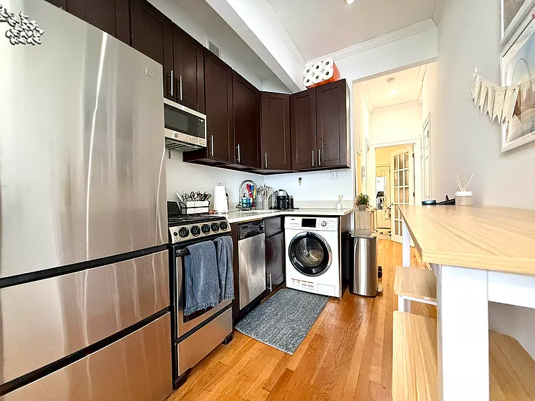 202 E 21st St #5B — Photo 3
