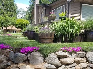 1150 Abegg Rd, Merlin, OR 97532