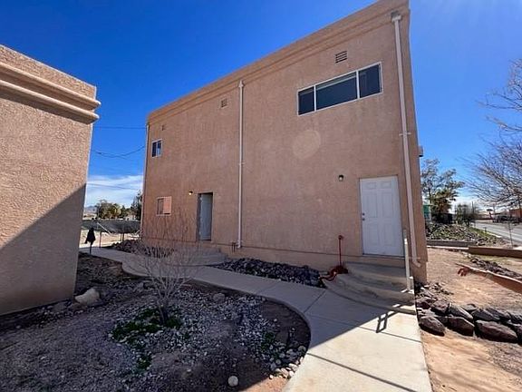 3rd image of 1091 Chaparral Dr #A