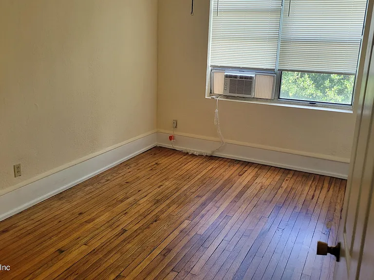 2514 Walnut St #2520 — Photo 8