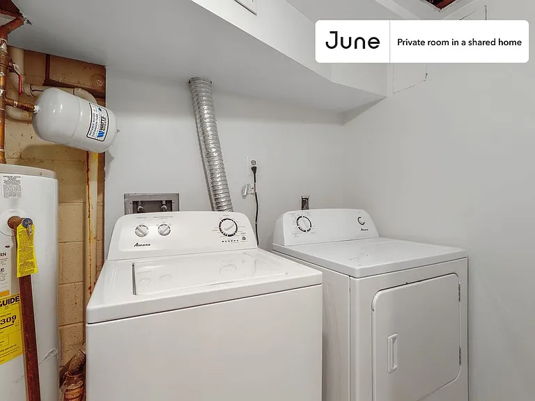 1318 11th St NW #3C — Photo 13