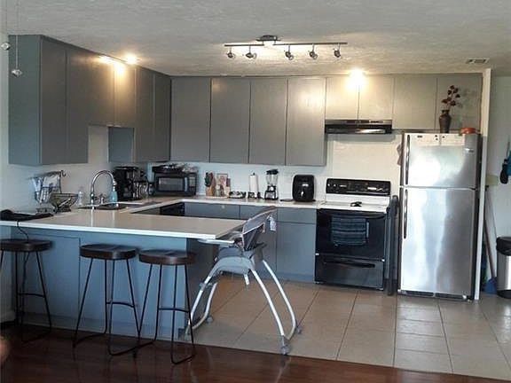 5th image of 4802 Tudor Dr APT 205
