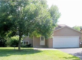 10374 Eagle St NW, Coon Rapids, MN 55433