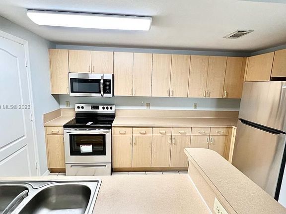 4th image of 120 SW Peacock Blvd APT 11-106