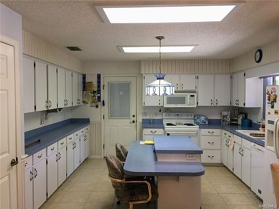 3rd image of 5170 E Shady Acres Dr