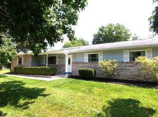 8 Laurel Dr SW, Etna, OH 43062