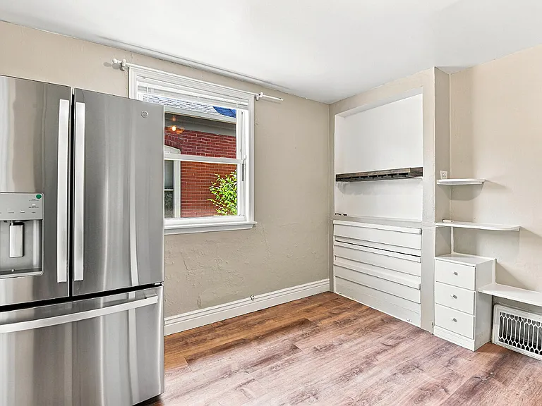 1420 S Washington St — Photo 11