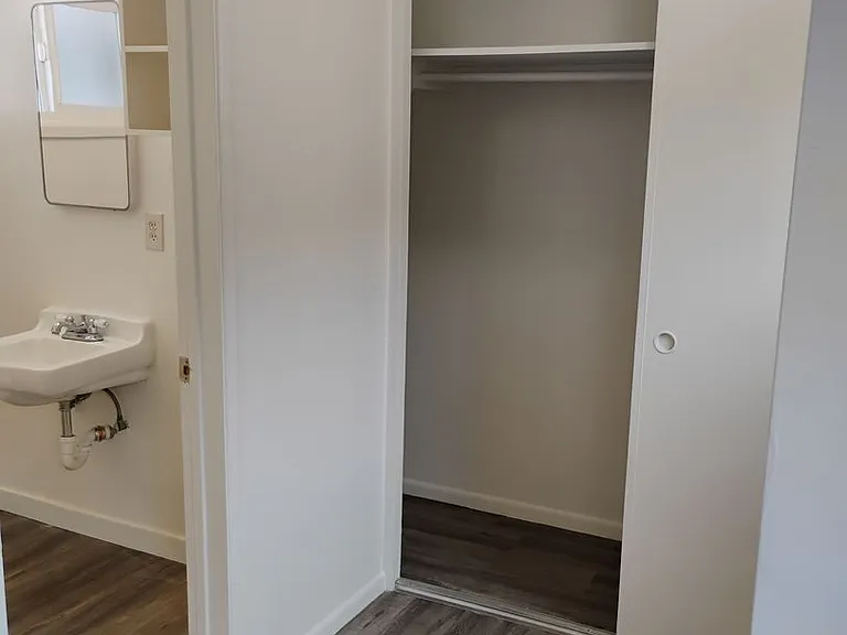 5311 Lexington Ave — Photo 16
