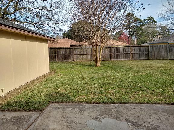 2nd image of 29014 Elmwood Dr