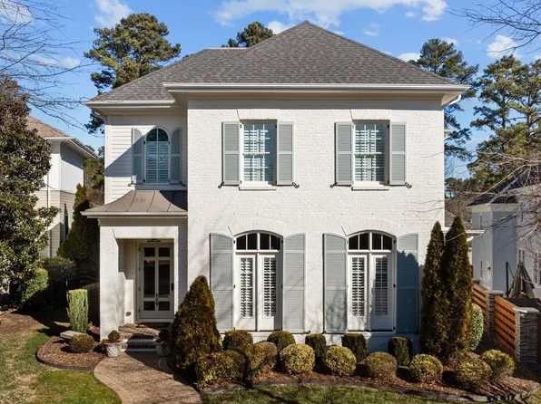 809 Wayne Dr, Raleigh, NC 27608