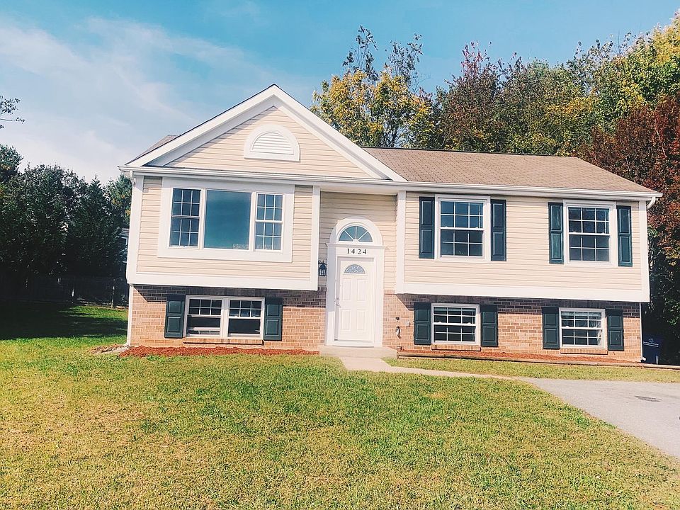 2nd image of 1424 Cavendish Dr