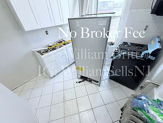 4809 Broadway, #12