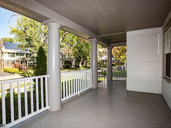 2nd image of 25 Elm Ct