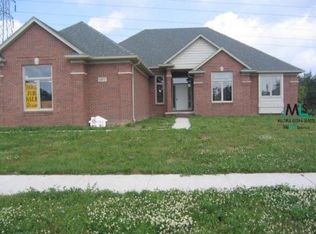 54777 Preston Pnes, Update, MI 48315