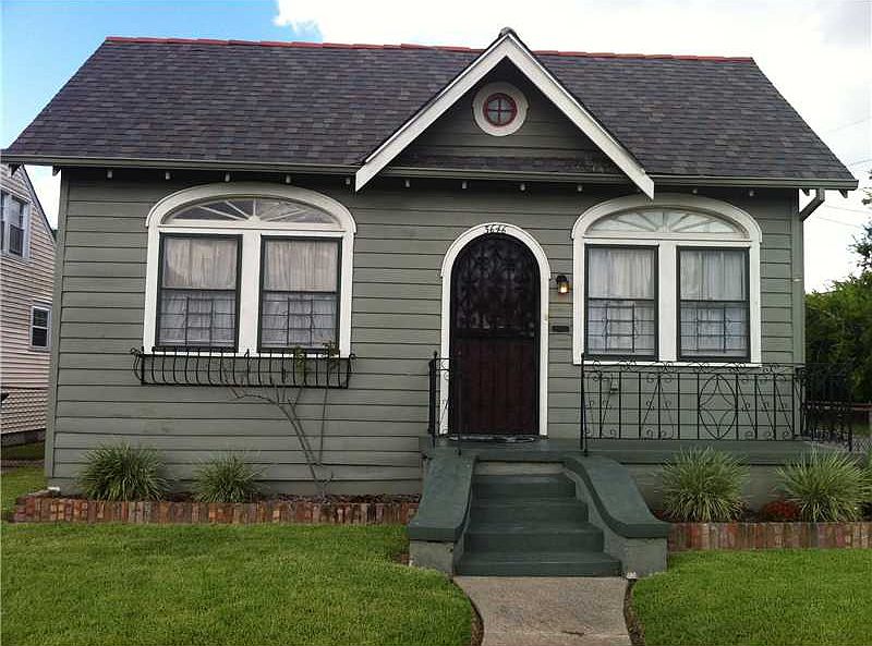 1st image of 3646 Clermont Dr
