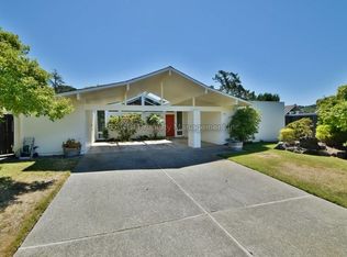 50 Pikes Peak Dr, San Rafael, CA 94903