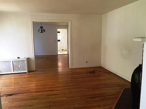 3rd image of 177 Dover Pkwy