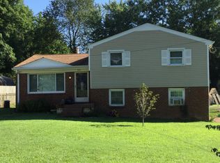 1973 Old Greenbrier Pike, Greenbrier, TN 37073