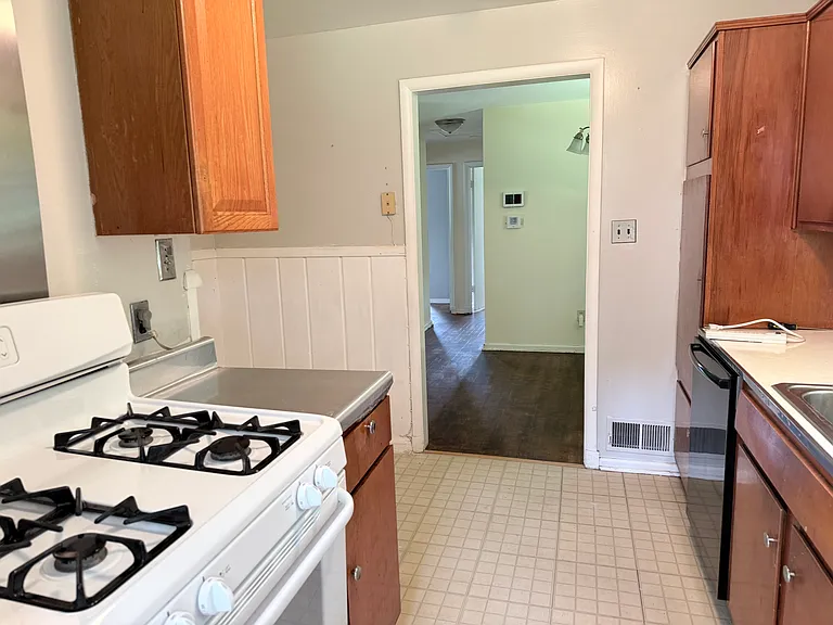 503 Gibson Dr SW — Photo 16