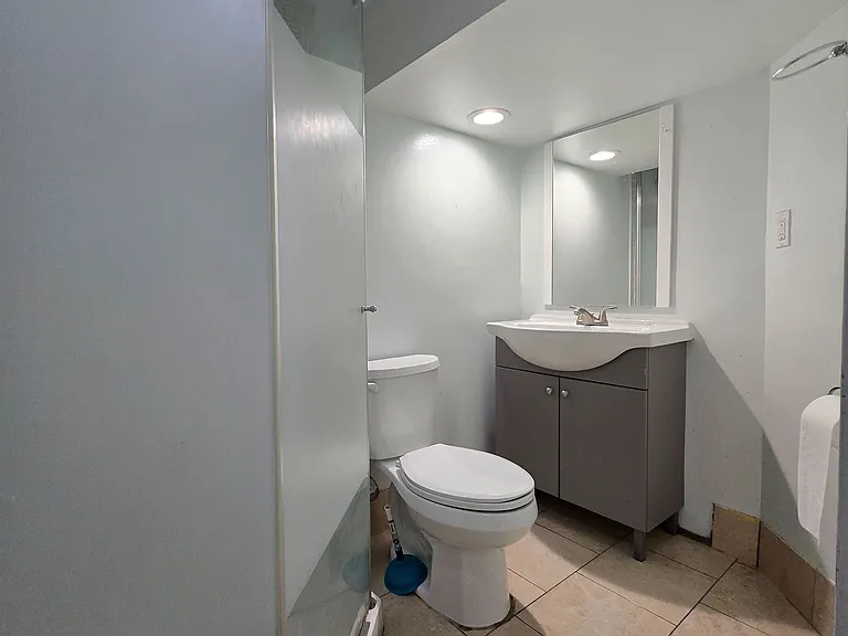 253 Hollymount Dr — Photo 9