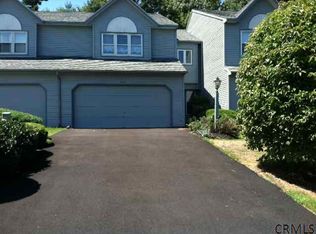 30 Ridge Ct, Saratoga Springs, NY 12866