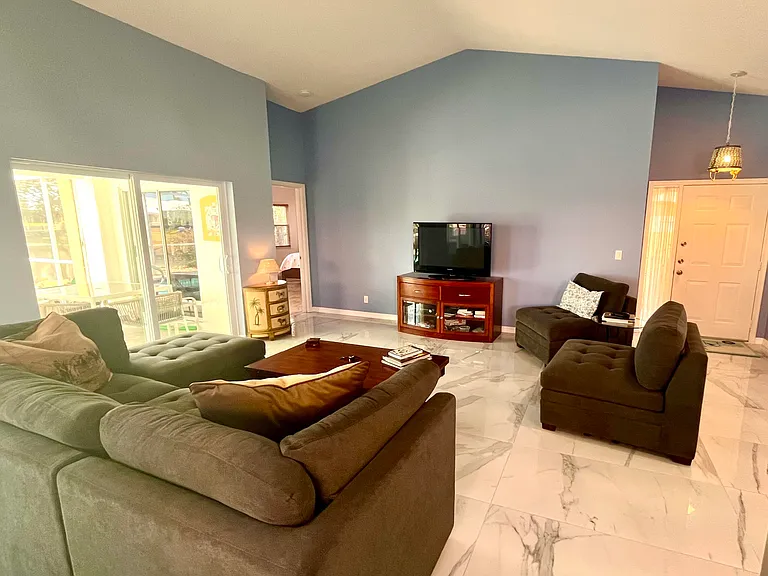 2660 Neaton Ct — Photo 11