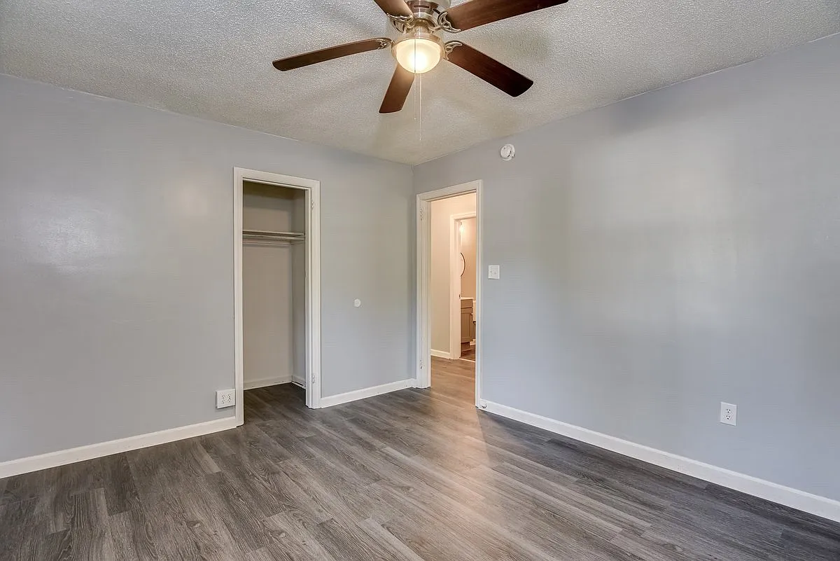 2 bed, 880 sqft, $1,050 — Photo 3
