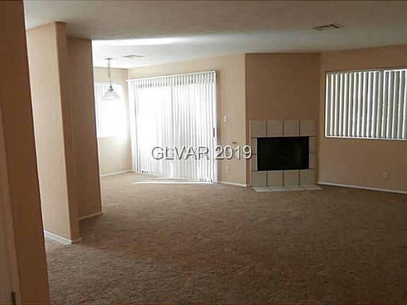 2nd image of 5072 S Rainbow Blvd Unit 107