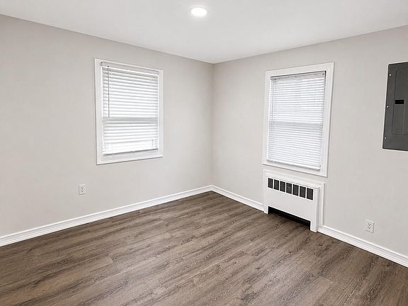 2nd image of 1333 5th Ave