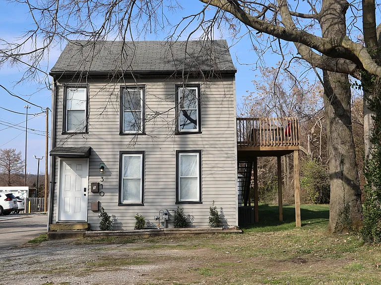 310 W Market St — Photo 1