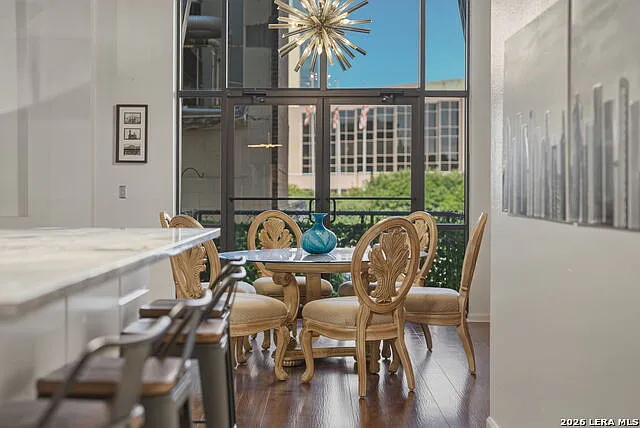Travis Park Lofts — Photo 3