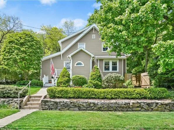 148 Knickerbocker Avenue, Stamford, CT 06907