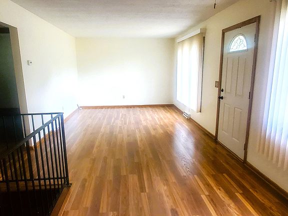 5th image of 2514 138th Ave NW