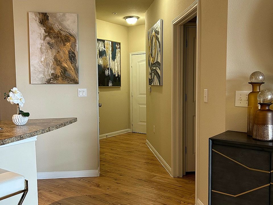entryway1 bed