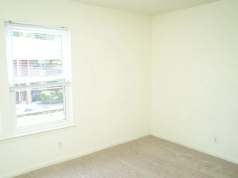 Gardenwood Apartments — Photo 50