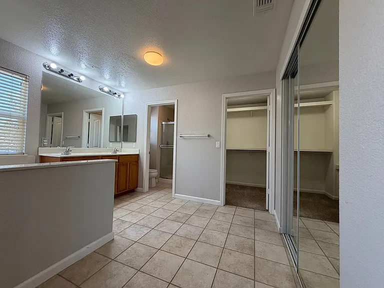 1613 Little Rock Cir — Photo 8