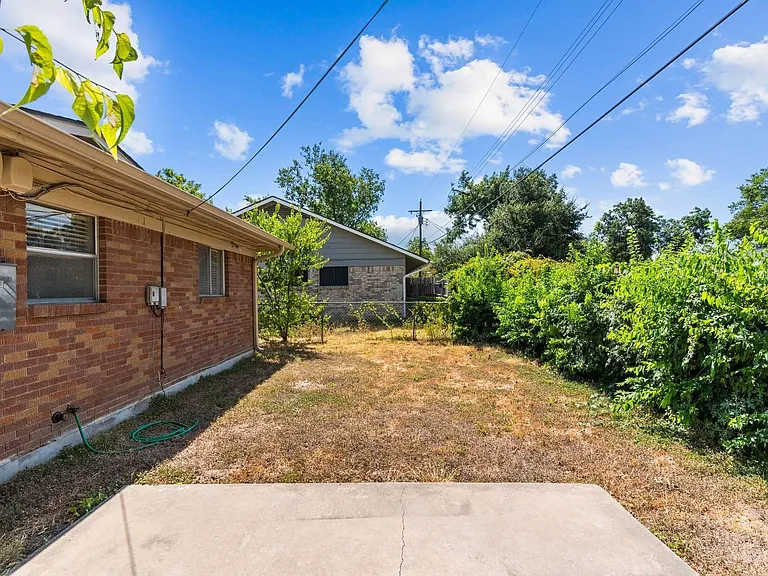 2205 Lanier Dr #A — Photo 15